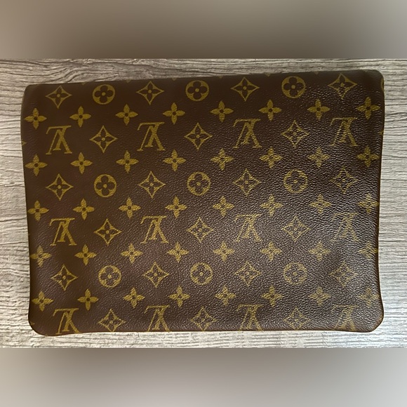 ❌ SOLD ON Ⓜ️ ❌ Vintage Louis Vuitton Pliante Clutch - Picture 3 of 16